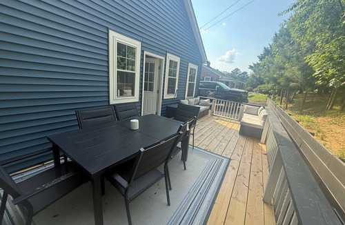 Tappahannock House | Charming 3-bedroom completely remodeled country house in Tappahannock with AC