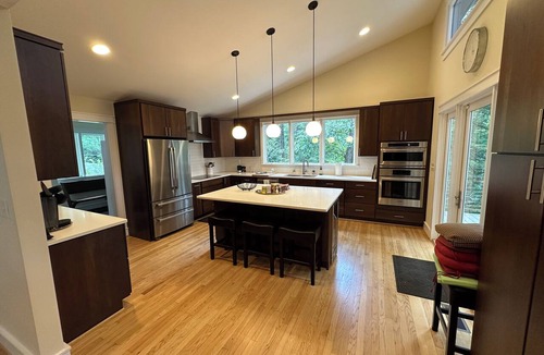 Charlottesville House | Charming 4 BR, 4 BA on Mechums River 15 Minutes to Charlottesville