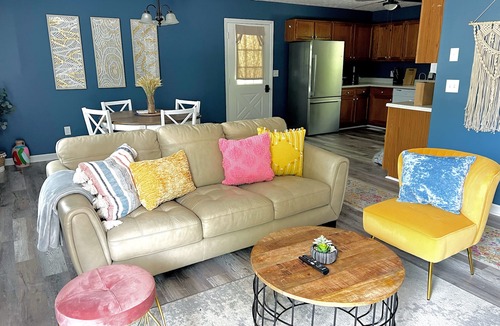Sevierville House | Charming and modern pet friendly home in a quiet neighborhood