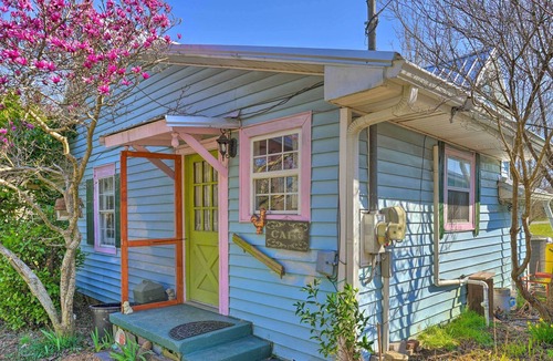 Flintstone Cottage | Charming Chattanooga Cottage ~ 2 Mi to St Elmo!
