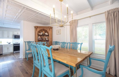 Morehead City House | Charming Coastal Cottage | Walk to Waterfront