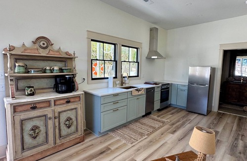 Salter Path Cottage | Charming Coastal 1 bedroom Cottage with Pool, Hottub, and Steps to the Beach