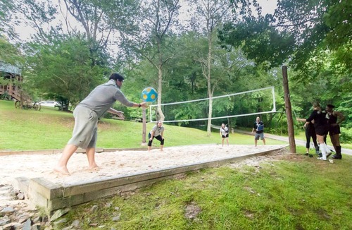 Copperhill RV Rental | Charming Copperhill Accommodation Ideal for Glamping in Tennessee