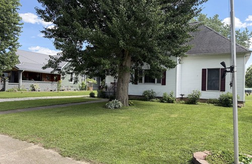 Sandborn House | Charming Cottage Retreat Near Park & Forest