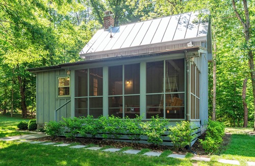 Rio Cottage | Charming, cozy cottage nestled in the wood. Charlottesville, Virginia