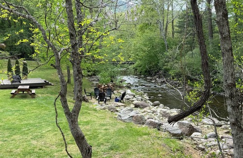 Roseland Cottage | Charming cozy RIVERFRONT cottage on the Piney River. A little slice of heaven!