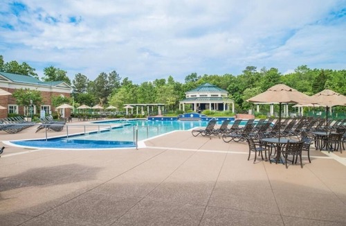 Berkeley Hotel | Charming Escape with Easy Access to Fun & Outdoor Activities