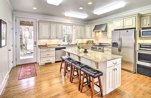 Dan River House | Charming Hillsville Home on Blue Ridge Parkway!