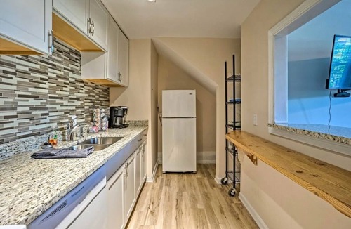 Church Hill Apartment | Charming Historic 1-bedroom apartment with WiFi, AC in pleasant Richmond