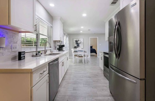 Slidell House | Charming Home