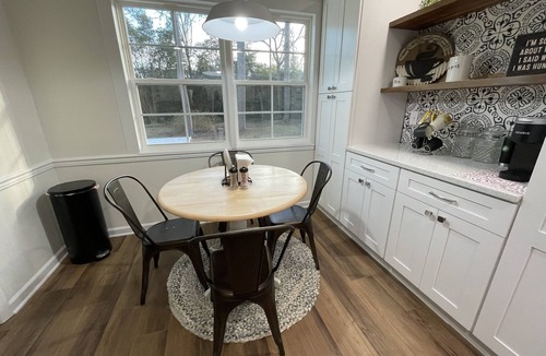 Martinez House | Charming remodeled home just minutes from golf and medical district