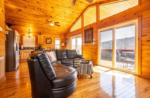 Draper House | Charming riverside with stunning views, cozy interiors, full amenities, and spacious decks.