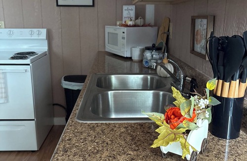 Jumping Branch Cabin | Charming Stay! Cabin #11: Peaceful Retreat in Jumping Branch, WV
