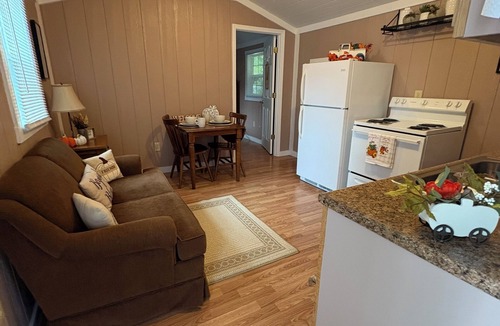 Jumping Branch Cabin | Charming Stay! Cabin #11: Peaceful Retreat in Jumping Branch, WV
