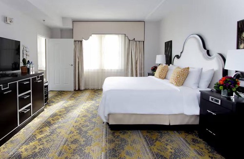 Kalorama Heights Hotel | Charming Suites Perfect for Romantic Getaways, Steps from Dupont Circle