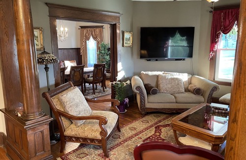Copper Hill House | Charming Victorian Home Close to The Blue Ridge Parkway - Mile Marker 146