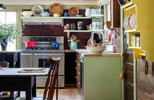 Pittsboro House | Charmingly Restored Antique Farmhouse on 7 Acres