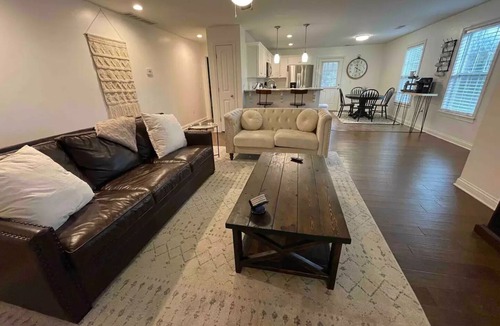 Richmond House | Cheerful Three-Bedroom Residential Home
