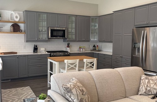 Oldham Avenue House | Chic Chevy Chase Bungalow, Heart of UK, Easy Trip to Downtown!