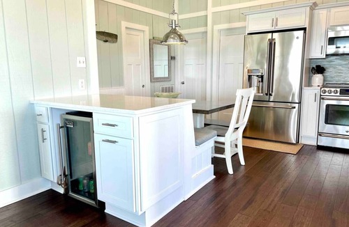 Oak Island House | Chic oceanfront house for cozy beach getaway