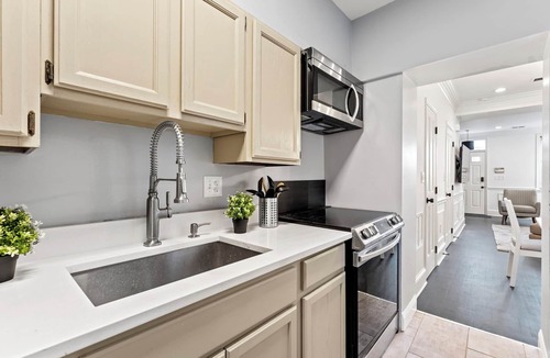 Truxton Circle House | Chic Shaw 3BR/3BA home, blocks to Convention Ctr