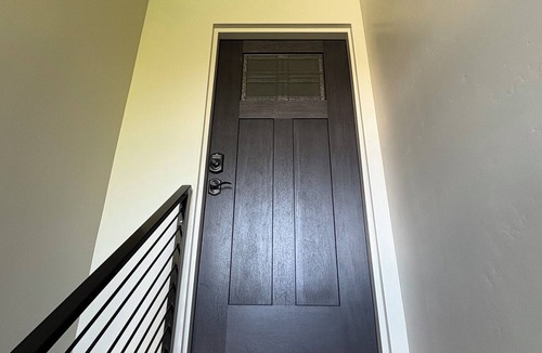 Draper Apartment | Chic studio with AC and WiFi in Draper Sleeps up to 4 w/sofa bed & 1 car garage