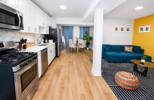 Edgewater Hotel | Chicago Edgewater 3BR - 9 Min Walk to Loyola