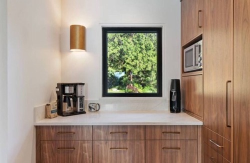Bellingham House | Chuckanut Beachfront Sanctuary