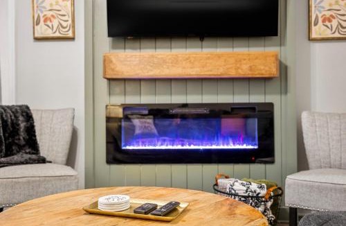 Mosby House | Church Hill Hideaway #1 with 3 BR Backyard Oasis