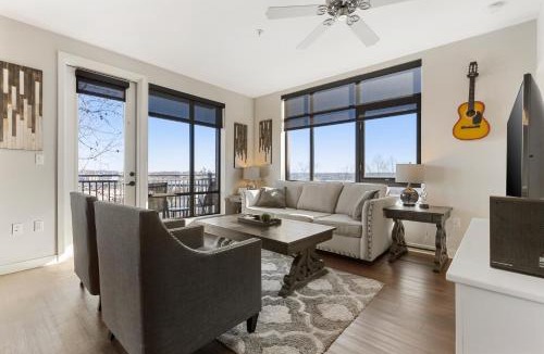 Rolling Mill Hill House | Cityview 220