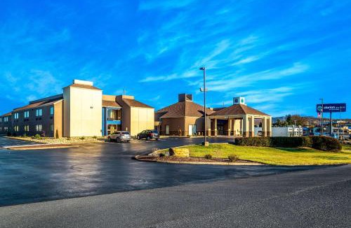 Harrisonburg Hotel | Clarion Pointe Harrisonburg