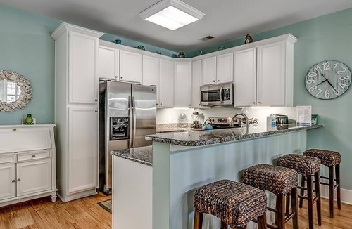 Windy Hill Condo | Classic Elegance 3 Bedroom Townhome with Amenities