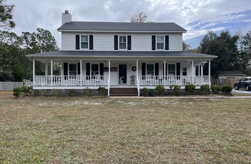 Wilmington House | Close by: Trails End Marina, Beaches,large home/fenced yd,in/outdoor porch