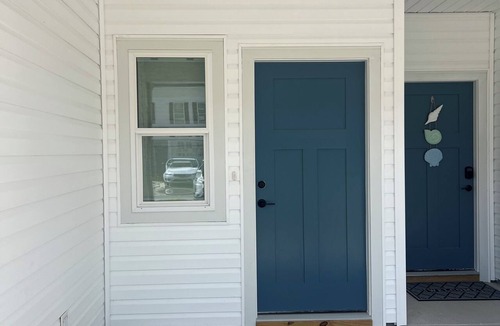 Longs House | Close to Barefoot and the beach! NEW! Gorgeous! Low rates!