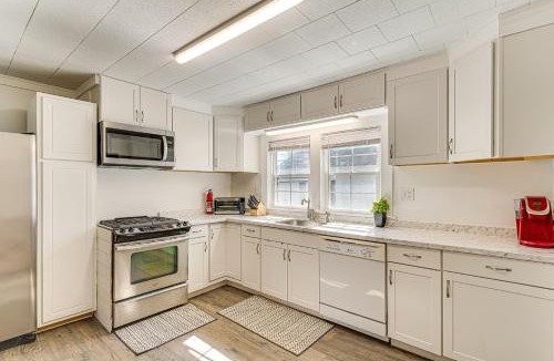 Roxboro House | Close to Shops, Eats & Hospital: Roxboro Retreat