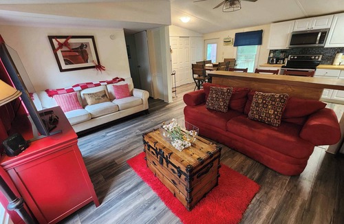 Longs House | Coastal Cabin Retreat