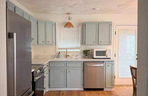 St. James House | Coastal Cottage located between OKI & Holden Beach