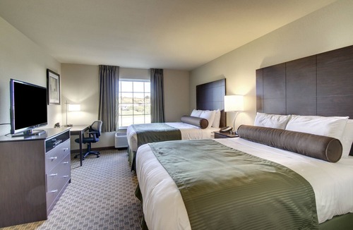 Wayne Heights Hotel | Cobblestone Hotel & Suites - Waynesboro