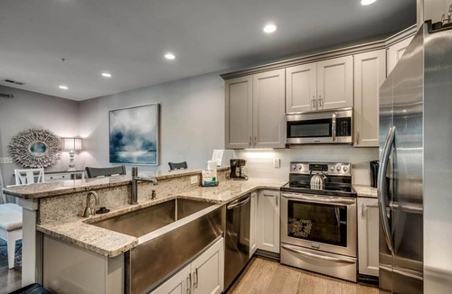 Windy Hill Condo | Comfort and Luxury Combined 1 Bdrm Carriage House