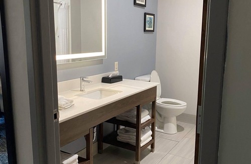 Scottsboro Hotel | Comfort Inn and Suites Near Lake Guntersville