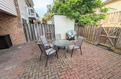 Herndon House | Comfortable 3 BDR/2.5 BATH TownHome near Dulles Airport, Metro, Fast WiFi