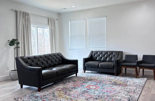 Duncan House | Comfortable Home away from home in Duncan