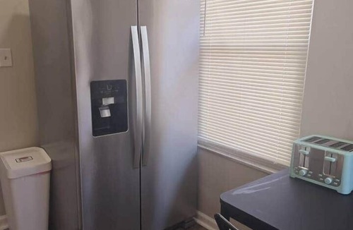 Roselawn Finance Apartment | Comfy 1BR Apt. in Pleasant Ridge