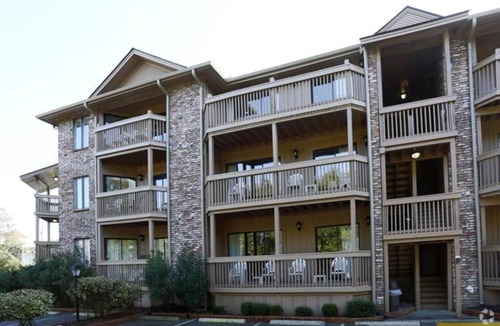 Myrtle Beach Apartment | *COMFY BEACH RETREAT*Chelsea House*3 Bedroom*Pool & Hot Tub*J16