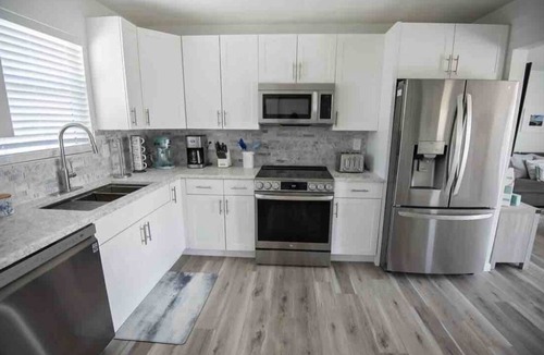 Avon House | Completely remodeled dog friendly 3 bedroom home w/beach gear and linen included