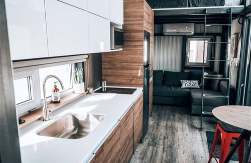 Mesa Cabin | Contemporary Mesa Accommodation Ideal for Glamping in Colorado