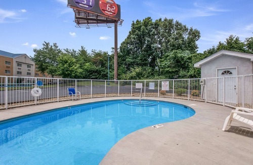 Knoxville Hotel | Convenient Base for Exploring Knoxville – Affordable & Relaxing Stay
