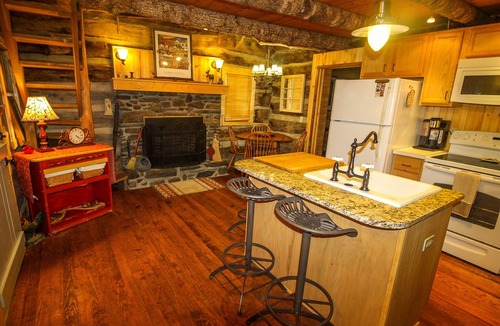 Todd Cabin | Cool Days. Cozy Nights - 2BR/2BA Creekside, Pets Allowed, Fire Pit