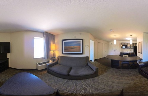 Richfield Hotel | Coratel Suites Extended Stay MSP Airport Minneapolis-Queen Suite Kitchenette NS