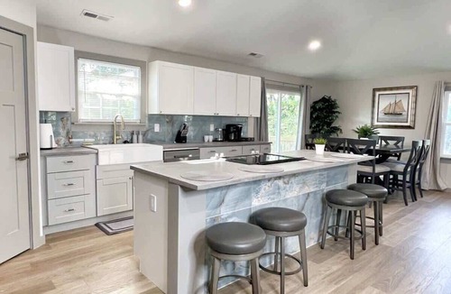 Belle Mina House | Corporate Housing | 4BR | Pets OK | Trinity
